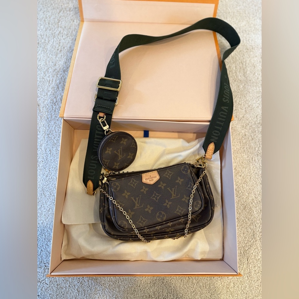 Louis Vuitton Multi Pochette Accessories Authentic Green